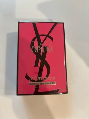 New YSL Black Opium Pink Glaze 1 Oz